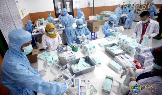 The government supports and encourages factories to produce medical masks and gloves. Supplied